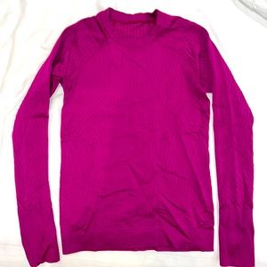 Lululemon womens size 6 Rest Less Pullover in a deep fuchsia color